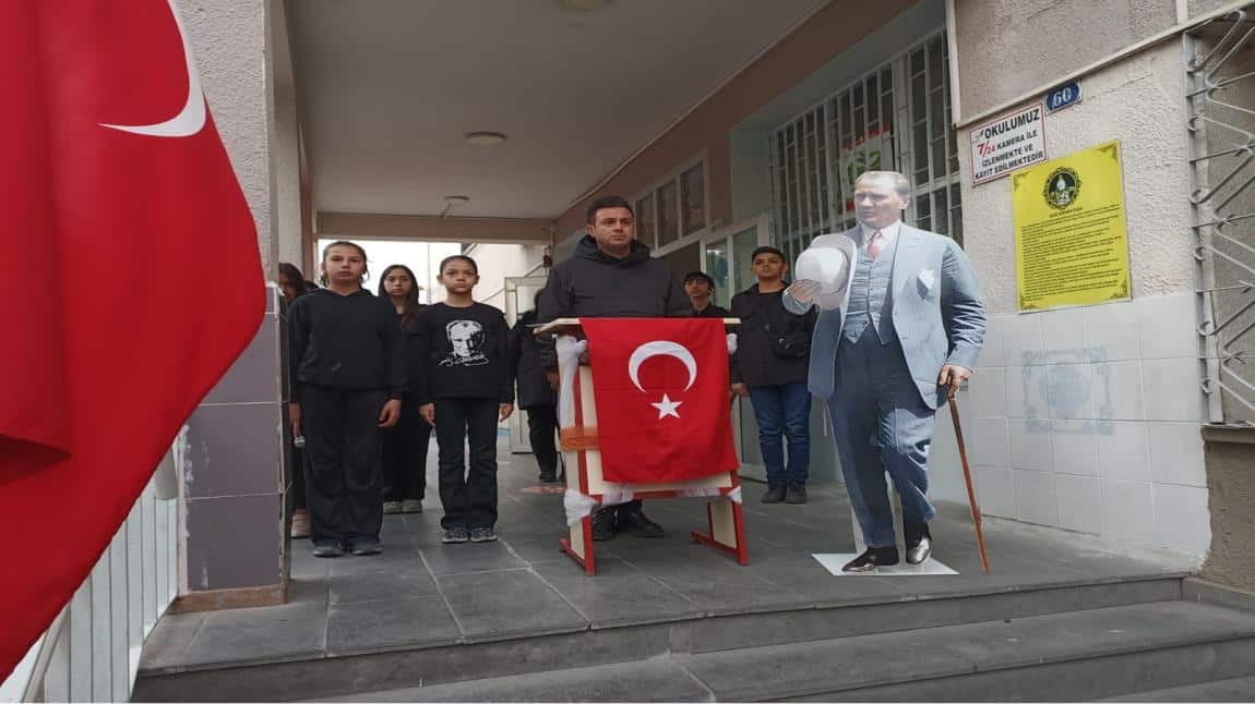 86 Yıldır, Saygıyla Özlemle